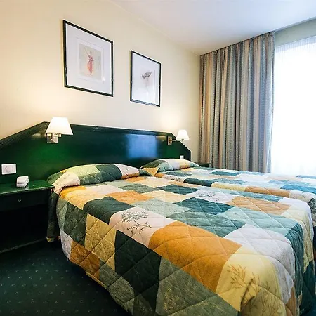 Relais Du Pré 3* Parigi