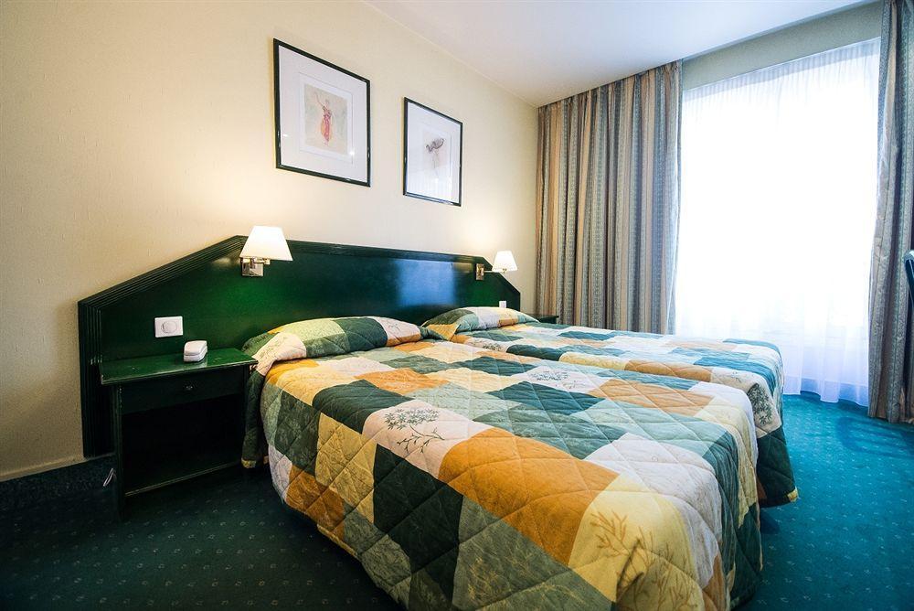 Relais Du Pré 3* Parigi