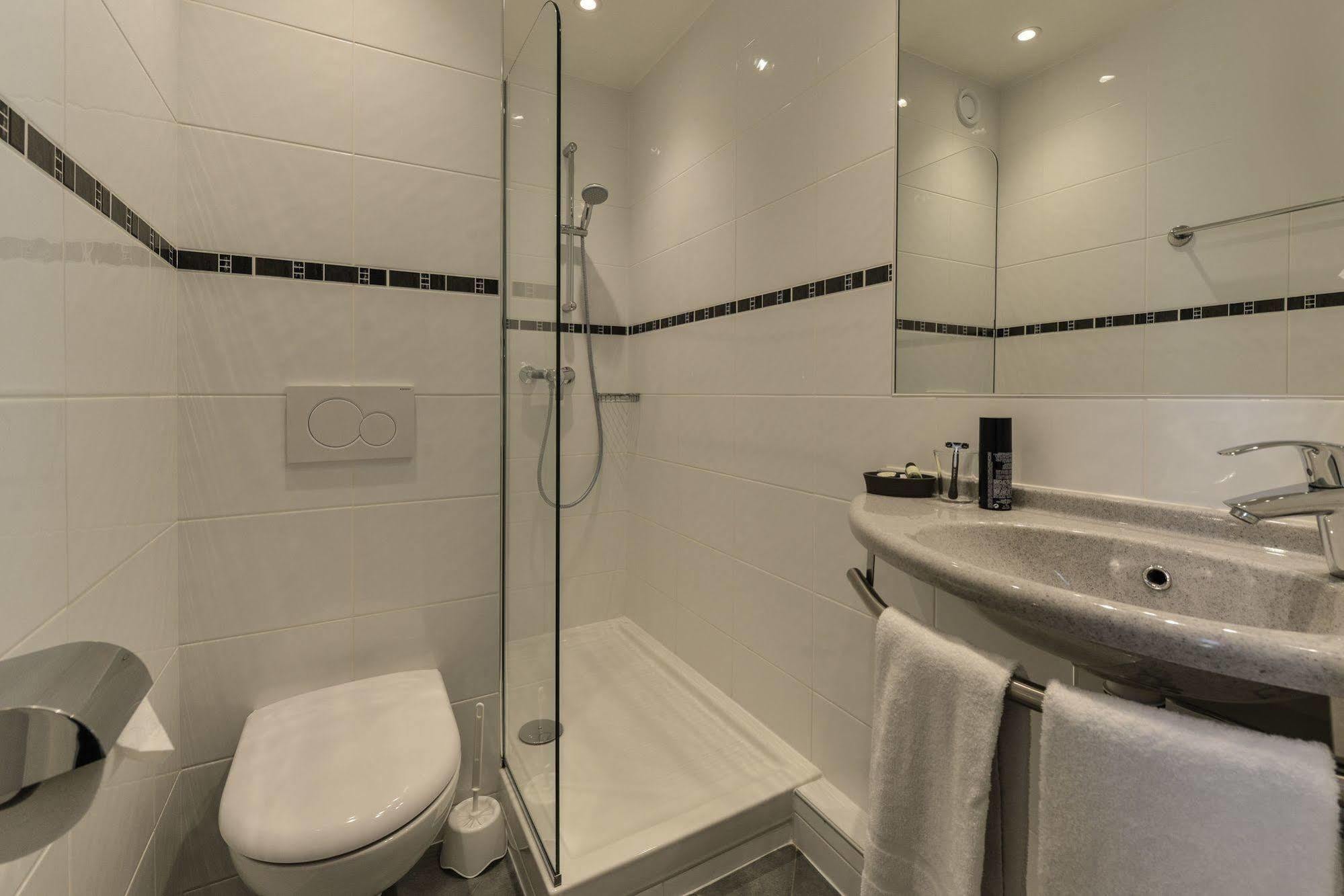 Relais Du Pré 3* Parigi